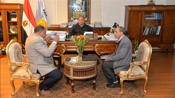 محافظ أسيوط 