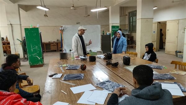 القوى العاملة بكفر