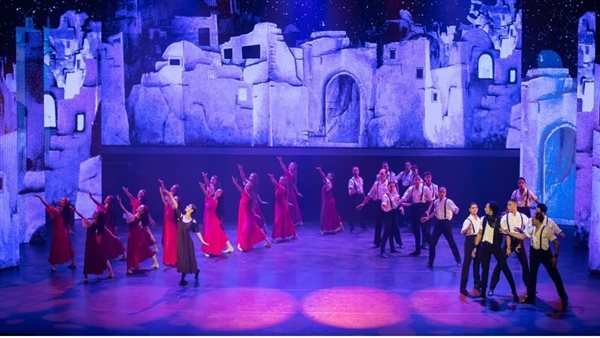 جانب من العرض 