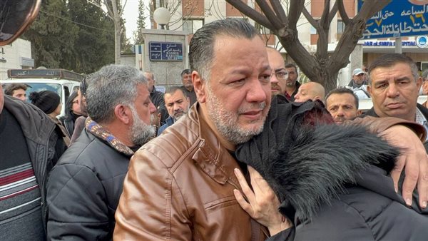 انهيار زوجة الفنان