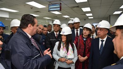 وزيرة التعاون الدولي تتفقد مشروع استخدام الطاقة الشمسيَّة في الصناعة بالإسكندرية