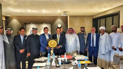 وزير الرياضة يشيد بفوز مصر برئاسة الاتحاد العربي للبادل تنس واستضافة المقر الدائم للاتحاد