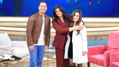 عمرو وهبة وشيري عادل يكشفان كواليس مسلسل حكايات جروب الدفعة