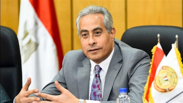 وزير القوى العاملة