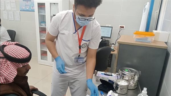 فحص المقبلين علي