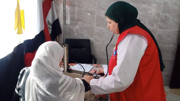 فحص المقبلين على