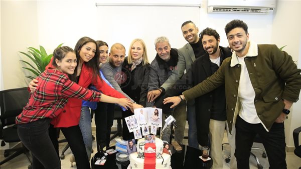 أبطال مسلسل وبينا