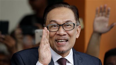 رئيس الوزراء الماليزي يثمن دور الأزهر والمؤسسات الإسلامية الوسطية بمصر في مكافحة الإرهاب