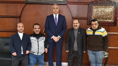 وزير القوى العاملة يلتقي وفدًا من جمعية الأقزام.. ويوجه بتأهيلهم لسوق العمل