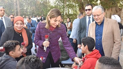 وزيرة الثقافة تشهد انطلاق فعاليات المحطة الثانية لمبادرة أنت مش لوحدك بمتحف محمود مختار| صور