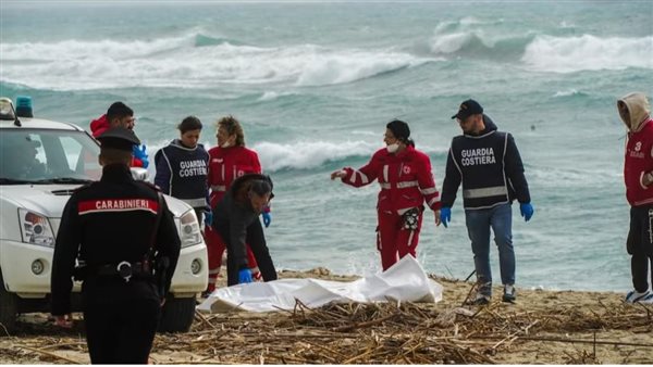 العثور على 11 جثة