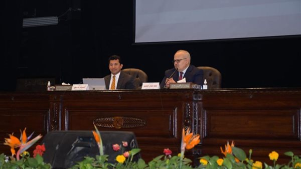 وزير الشباب والرياضة