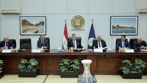 أحمد عيسى وزير الآثار