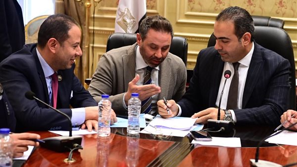 اجتماع لجنة الشباب