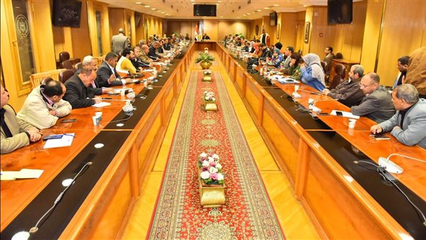 محافظ أسيوط 