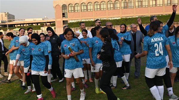 فريق سيدات الزهور