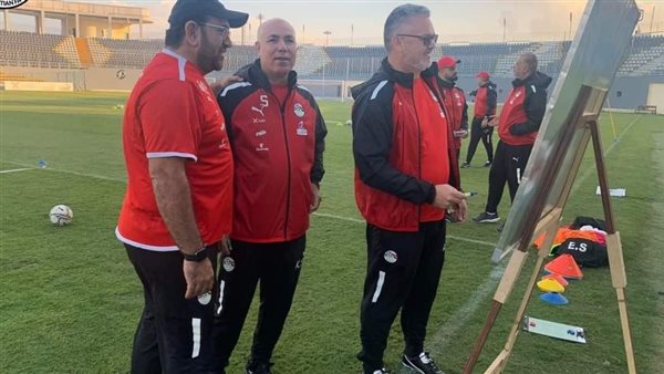 ميكالي والجهاز الفني