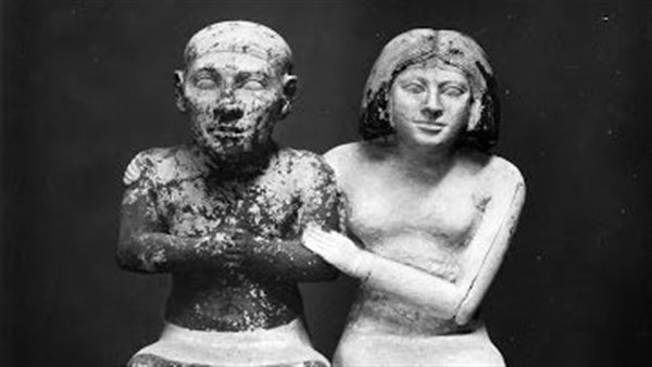 تمثال القزم سنب وعائلته