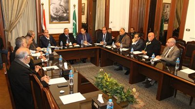 تفاصيل إيقاف عضوية النائبين سليمان وهدان وخالد عبد المنعم بحزب الوفد | بث مباشر 