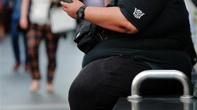 السمنة قد تكلف العالم أكثر من 4 تريليونات دولار سنويًا بحلول 2035