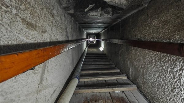 الهرم الأكبر من الداخل