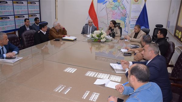 اجتماع نائب محافظ