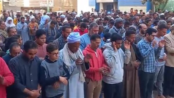 جنازة 6 أشخاص من