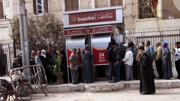 زحام على ماكينات