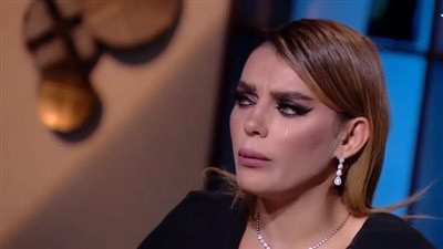 هبة السيسي باكية: وفاة والدتي دمرتني.. وحتى الآن أشعر وكأنه حلم 