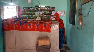 أقاموا له ضريحًا.. أهالي قرية ببني سويف يحتفلون بجثمان رفض الخروج من المسجد بعد وفاته