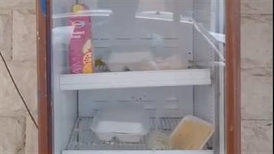 ثلاجة الخير.. مواطن يضع ثلاجة طعام بالشارع لإطعام غير القادرين بالقاهرة| بث مباشر 