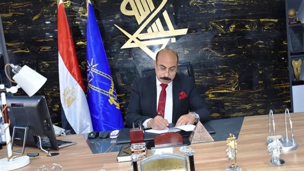 محافظ أسوان _ أرشيفية