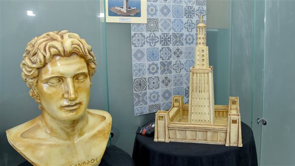 المعرض التعريفي لمعالم