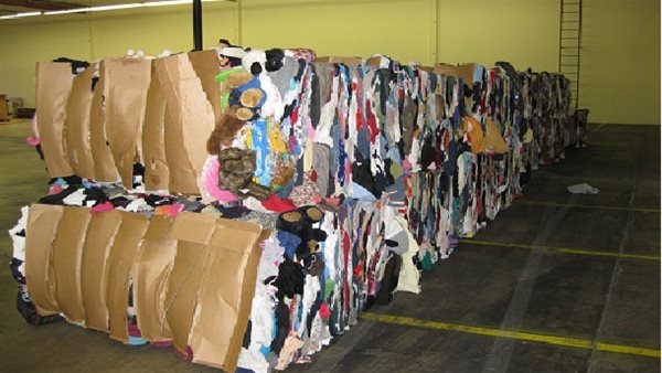 الملابس المهربة