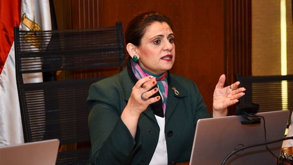 وزيرة الهجرة السفيرة