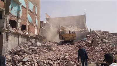 محافظة القاهرة: هدم 16 عقارا بعزبة أبو قرن لتطوير سور مجرى العيون