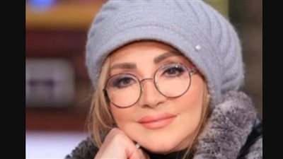 شهيرة عن بوستر مسلسل منى زكي: المحجبة زي أي ست جميلة ومحترمة وشيك