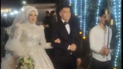 أنتجوا لهما أغنية خاصة.. أهالي المنوفية يشاركون عروسين يتيمين فرحتهما بحفل زفافهما| بث مباشر 