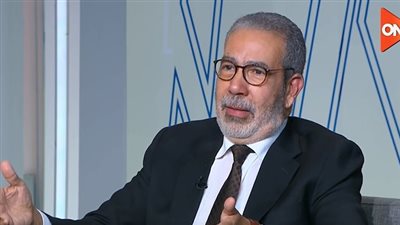 مدحت العدل: قفلت على نفسي 4 أيام لمشاهدة أعمال تشارلي شابلن.. وشغف الشباب حمسني للكتابة