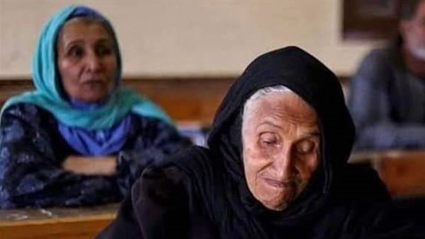 الحاجة زبيدة عبد