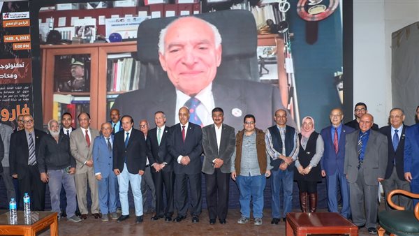 جانب من الندوة 