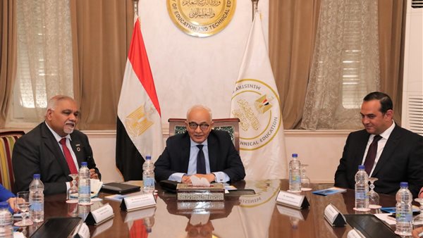 وزير التعليم 