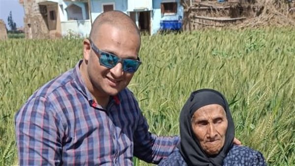 الحاجة زبيدة ومحرر