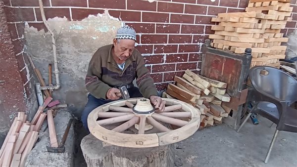 أقدم صانع حنطور في