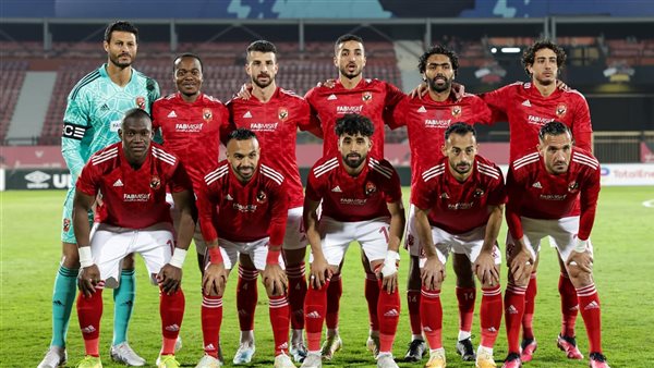 لاعبو الأهلي