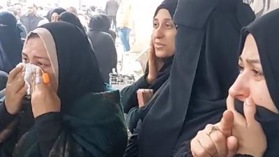انهيار وبكاء الأهالي خلال تشييع جثمان طبيب شاب توفي أثناء عمله بالغربية | بث مباشر