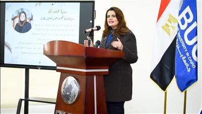 وزيرة الهجرة: من حق الشباب السفر.. والفرص المتاحة بمصر تستطيع تلبية طموح النجاح