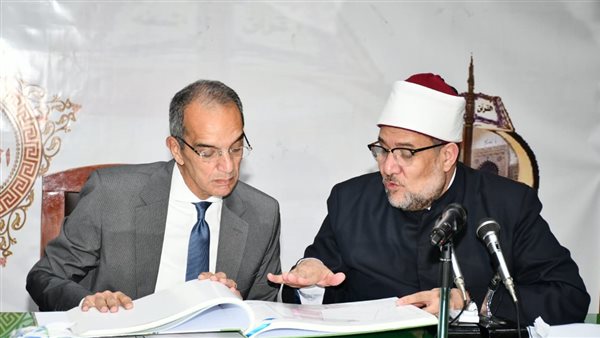 وزيرا الأوقاف والاتصالات