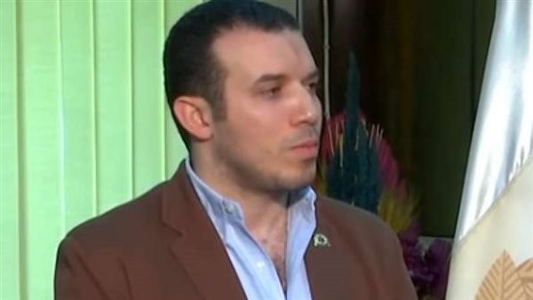 الدكتور عمرو رشيد،