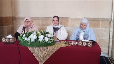 إلهام شاهين: الشرع لم يسمح للمرأة بترك منزل الزوجية حتى بعد تلفظ الزوج بالطلاق